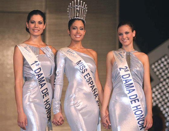 بيريرا تخطف جمال إسبانيا  