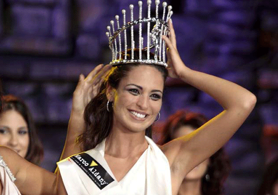 بيريرا تخطف جمال إسبانيا  