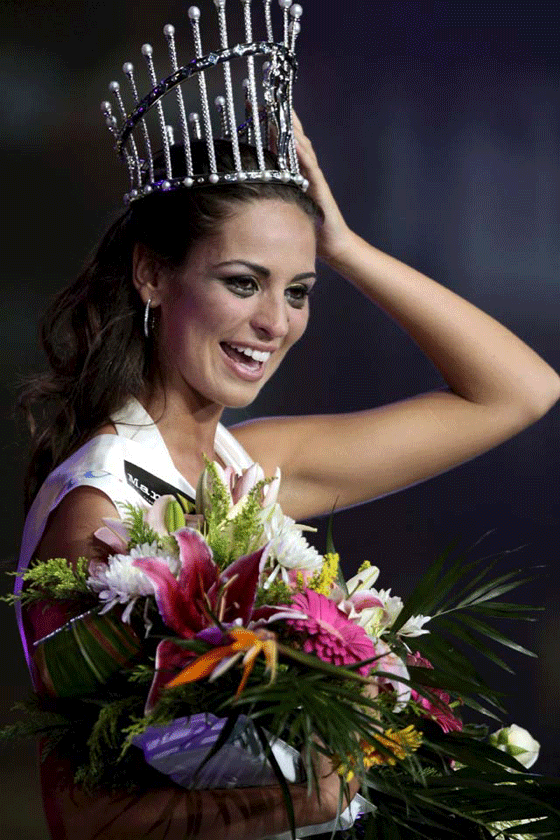 بيريرا تخطف جمال إسبانيا  