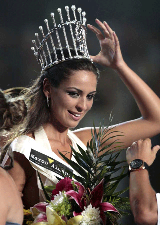 بيريرا تخطف جمال إسبانيا  