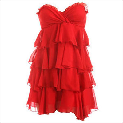 تشكيلة من الفساتين القصيرة