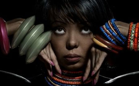 الأساور الضخمة.. الموضة لهذا الموسم! 