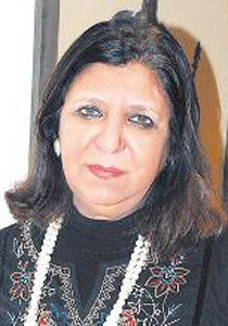 مصمّمة الحلي إحسان ندا: تكتسب أي قطعة حلي صفات!