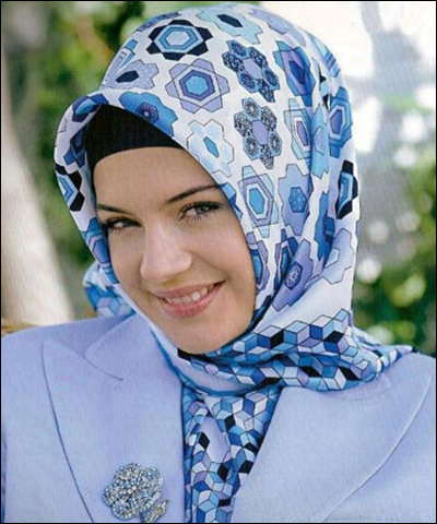 حجاب 2010.. اشكال والوان