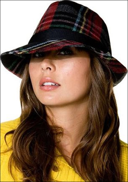 القبعة .. إكسسوار الصيف 