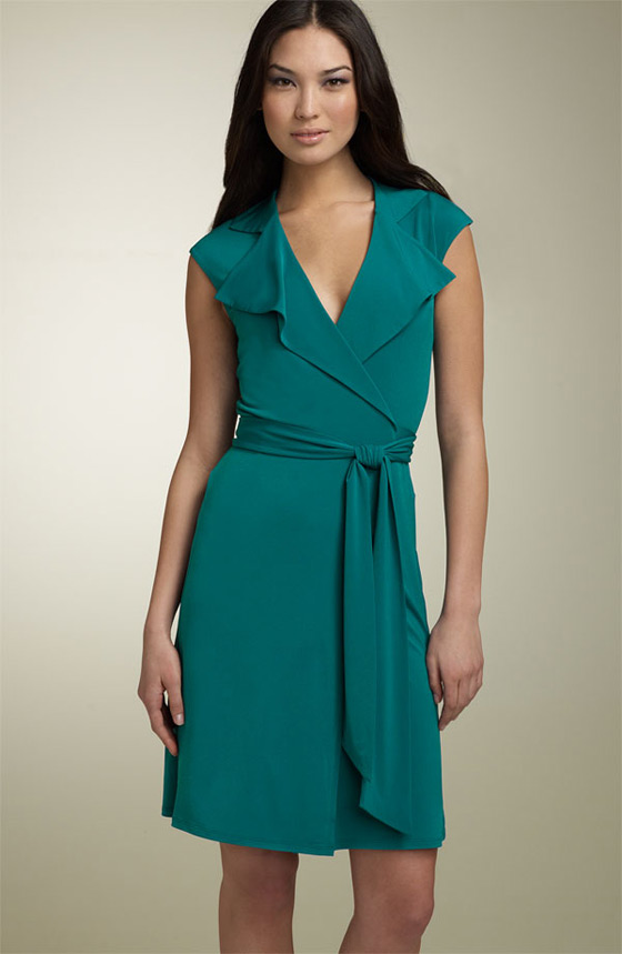 تشكيلة مميزة من الفساتين القصيرة 