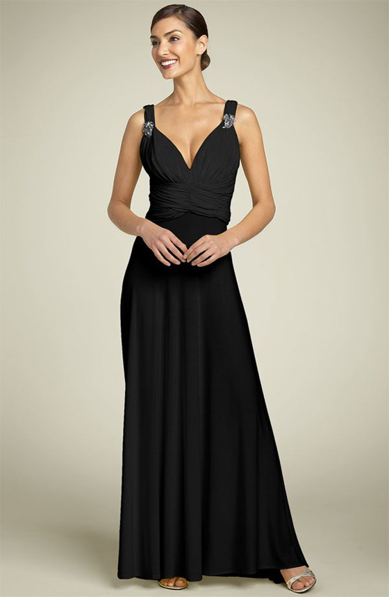 مجموعة من أروع فساتين السهرة 