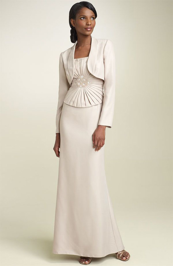 مجموعة من أروع فساتين السهرة 