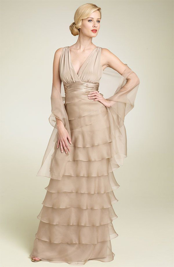 مجموعة من أروع فساتين السهرة 