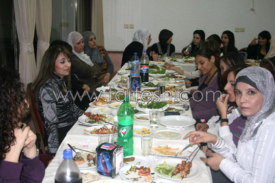 تخرج فوج جديد من مركز ناصر منصور للتجميل 