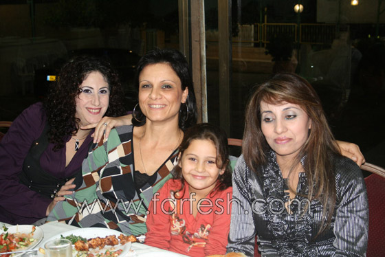 تخرج فوج جديد من مركز ناصر منصور للتجميل 