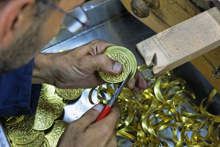 أشهر مصممة مجوهرات عالمية: لم ولن أفتتح فرع بإسرائيل