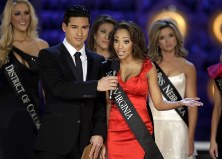 السمراء كاريسا ملكة جمال أميركا لعام 2010 ضد التلفزيون 