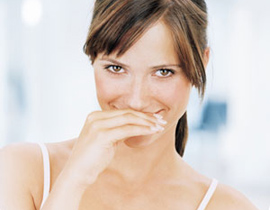 طرق بسيطة للتخلص من رائحة الفم الكريهة