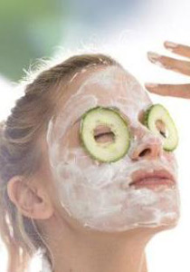 ماسكات تكسب وجهك وعينيك نضارة دائمة