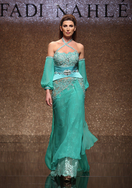 الى جميع الصبايا.. تشكلة فساتين خطوبة تناسب اذواقكم