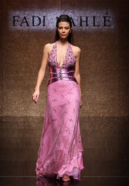 الى جميع الصبايا.. تشكلة فساتين خطوبة تناسب اذواقكم