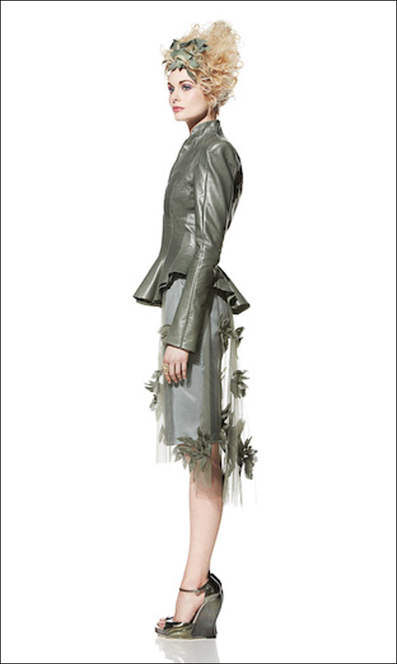 بعد إفلاس مصممة أزياء أوباما من سيصمم لها ملابسها؟؟ 