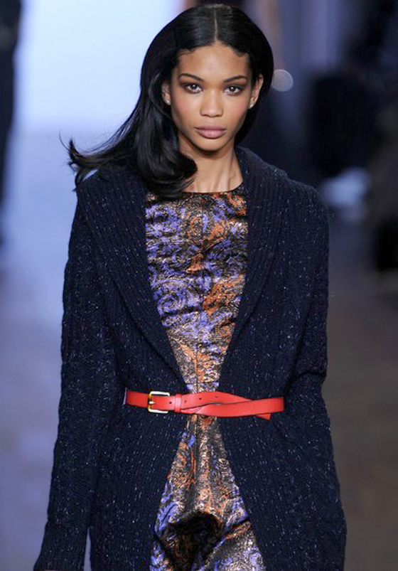 "تومي هيلفيجر" يعرض اسبوعا لازياء خريف 2010 