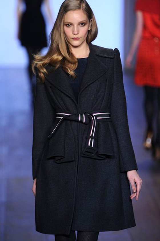 "تومي هيلفيجر" يعرض اسبوعا لازياء خريف 2010 