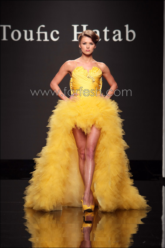 المصمّ توفيق حطب يغازل المرأة المثيرة!!