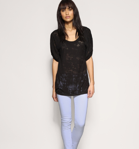 طلة ناعمة وجريئة فقط لصبايا شايف