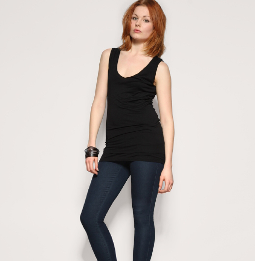 طلة ناعمة وجريئة فقط لصبايا شايف