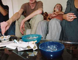 أطفال سوريا يحاربون التدخين ويسعون لمنعه في الأماكن العامة