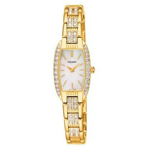 ساعات يد ذهبية بتصاميم مختلفة 