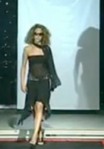 ضجة كبيرة حول أول عرض أزياء عربي للملابس الداخلية!!