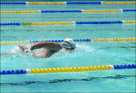 السباحة تخفف حدة أزمات الربو