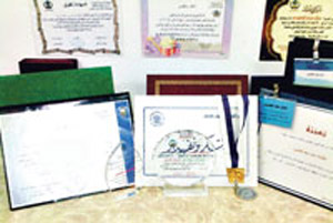 ما هو الجهاز الذي اخترعته منال لذوي الاحتياجات الخاصّة؟؟