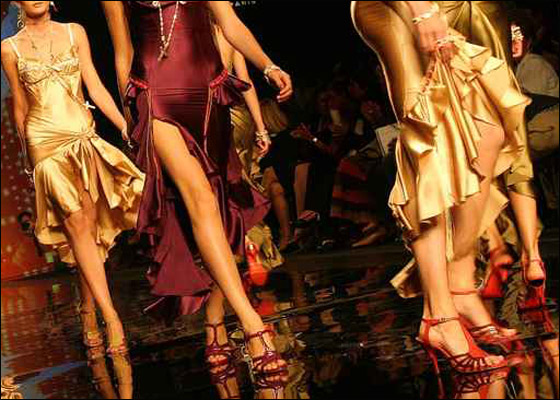 اتباع قرار منع العارضات النحيلات من العمل!