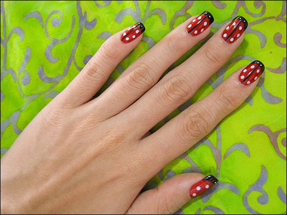 اليكم أحدث صيحات الموضة لطلاء الأظافر!