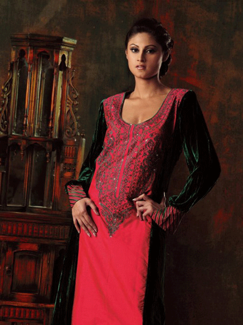 اليكم تشكيلة عبايات 2011! 