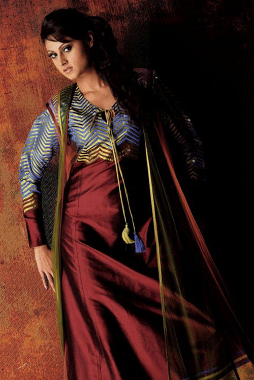 اليكم تشكيلة عبايات 2011! 