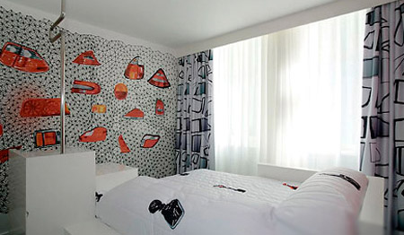 إطلوا جدران غرفتكم بمعرفتكم!!