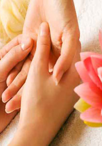 اليك نصائح للحفاظ على جمال بشرتك ونعومتها!!