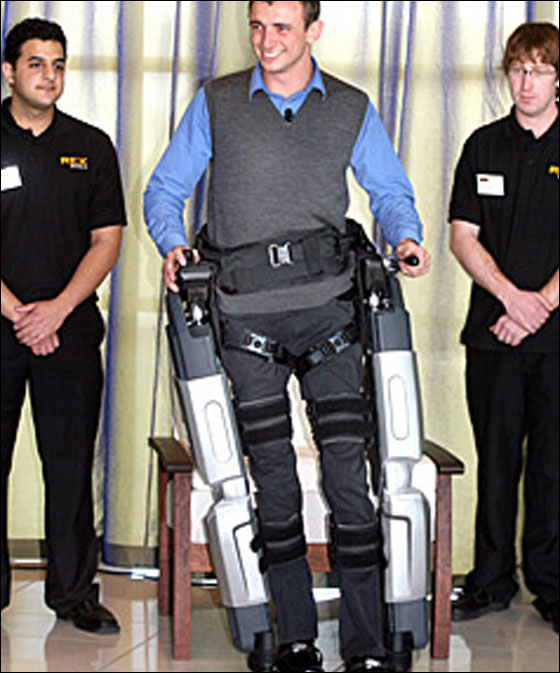  بشرى: رجلين الكترونيتين تساعد المقعدين على المشي!
