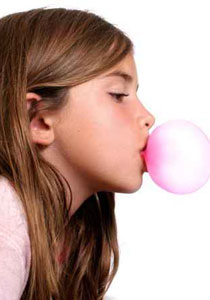 العلكة للتغلب على الشعور بالدوار لدى الاطفال!!