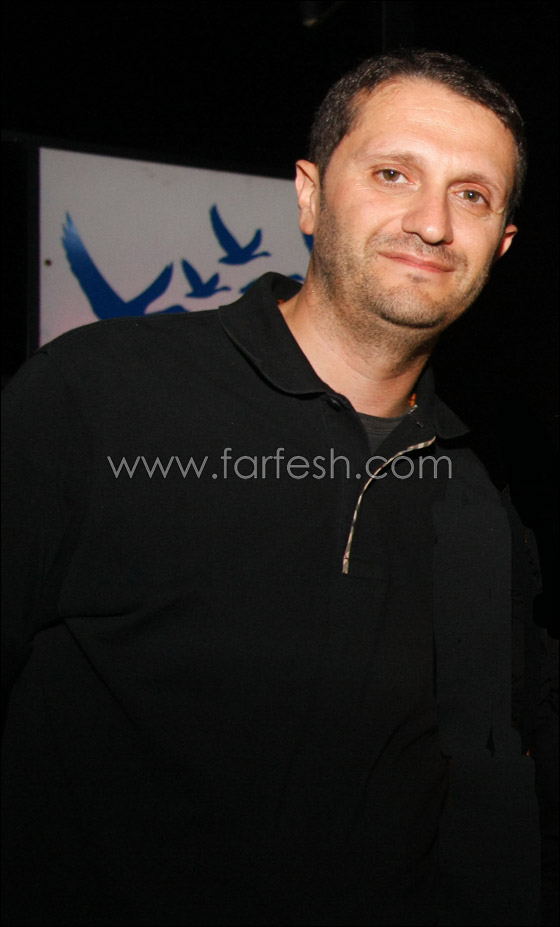 المصمم ادوارد ارصوني يفاجىء الساهرين 