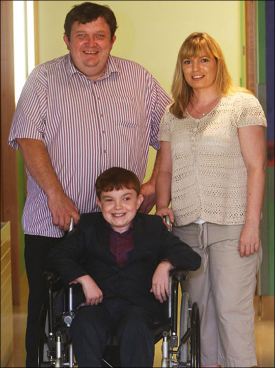 نجاح أول عملية زرع قصبة هوائية لطفل إيرلندي!!