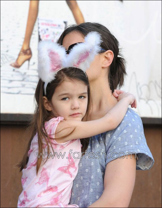 ابنة توم كروز اصغر مصممة ازياء!