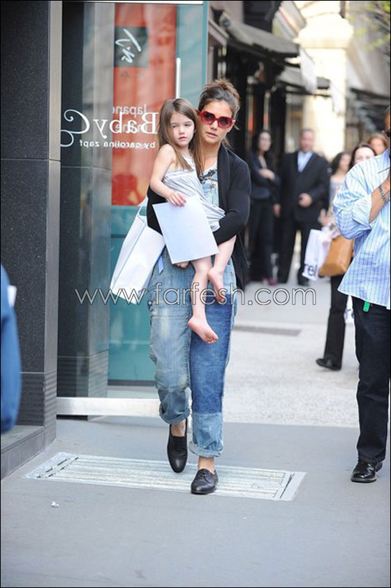 ابنة توم كروز اصغر مصممة ازياء!