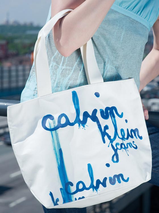 مجموعة مميزة من حقائب اليد لصيف 2010 