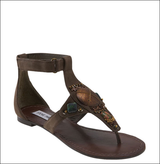 اليكم أجمل وأريح صنادل موضة 2010!