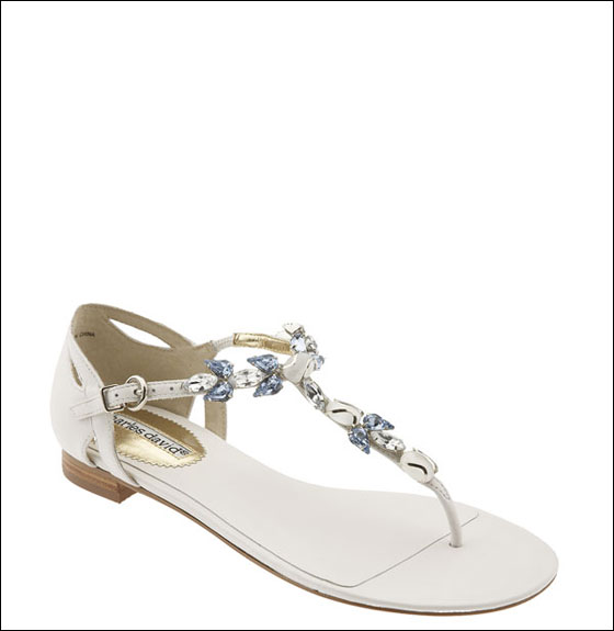 اليكم أجمل وأريح صنادل موضة 2010!