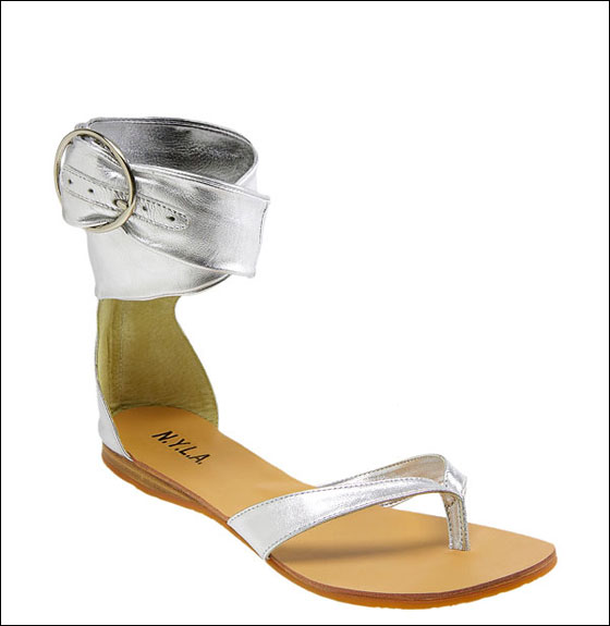 اليكم أجمل وأريح صنادل موضة 2010!