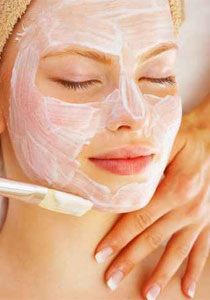 طريقة صنع اقنعة لعلاج الرؤوس السوداء والبثور 