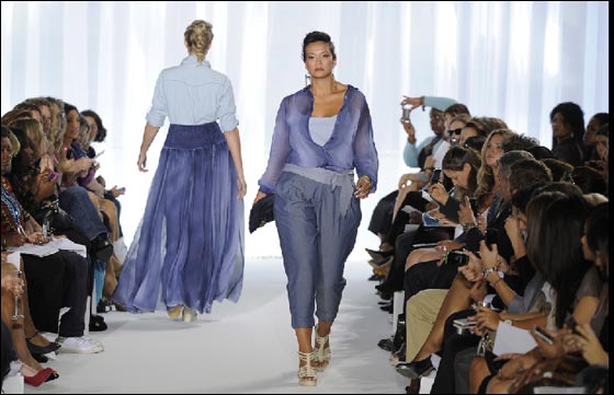 عارضات ازياء نيويورك البدينات!